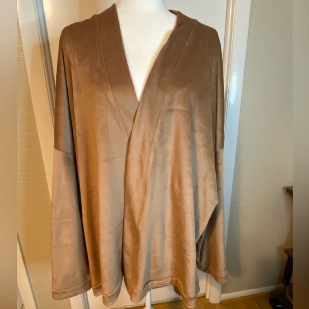 NWT Skims Velour Robe
